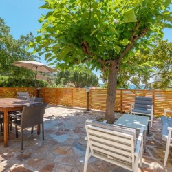 Location Villa Cavalire - Votre Oasis de Rve sur la Cote d'Azur