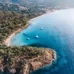  Succombez au Charme d'une Villa avec Plage Prive pour vos Vacances de Rve